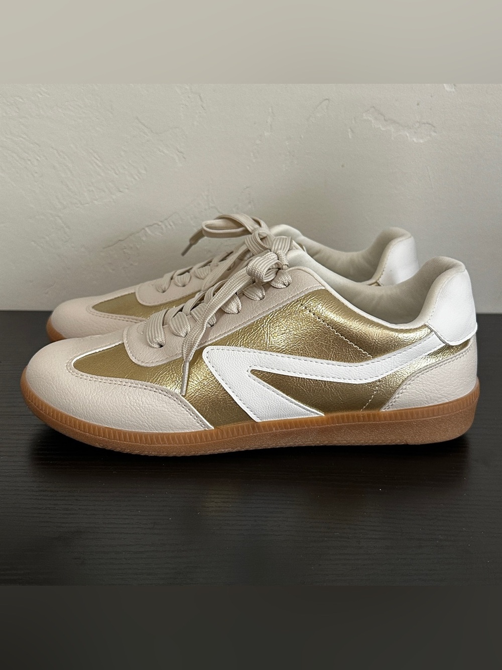 DV by Dolce Vita Quantum sneakers